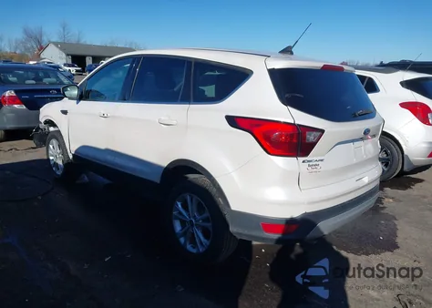 2019 Ford Escape Se from USA, damaged, VIN 1FMCU9GD9KUA69601
